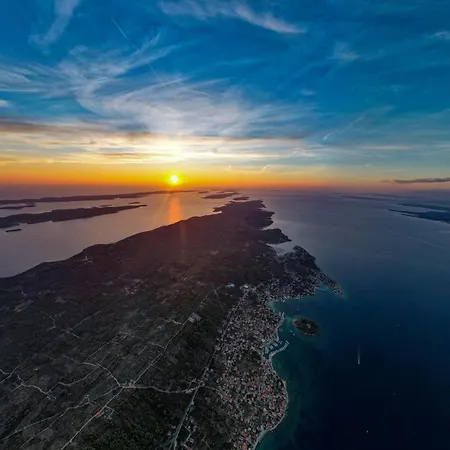 Beachfront Summer Oasis Daire *