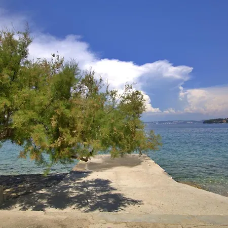 Apartman Beachfront Summer Oasis