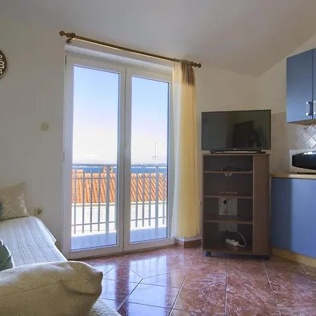 Beachfront Summer Oasis Apartman *