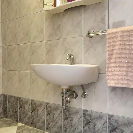 Beachfront Summer Oasis Apartman Preko