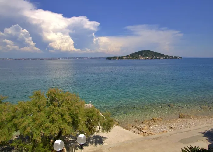 Διαμέρισμα Beachfront Summer Oasis