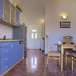 Beachfront Summer Oasis Preko