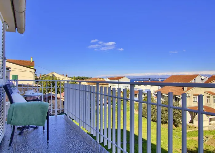 Апартаменты Beachfront Summer Oasis